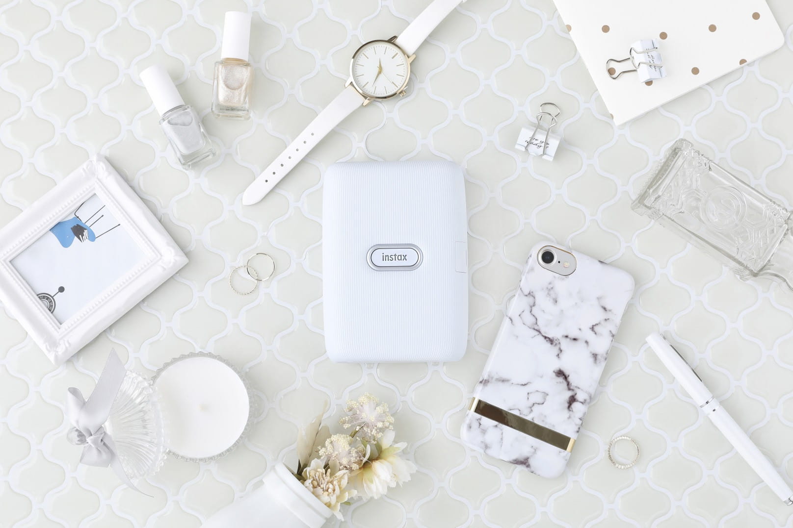 Fujifilm instax mini Link ホワイト Amazon.co.jp: 富士フイルム(FUJIFILM) チェキ カラー スマホ